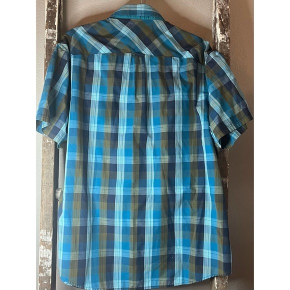 Penguin Mens Plaid Short Sleeve Button Up Casual Shirt - Picture 3 of 7